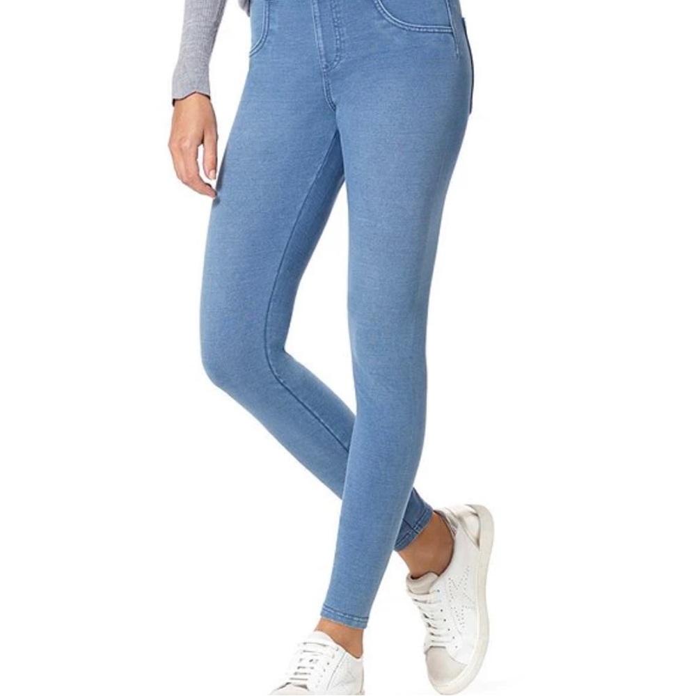 HUE XS light wash blue Jean leggings.
